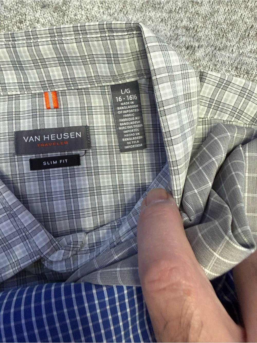 Van Heusen Men’s Traveler Slim Fit Dress Shirts, Large, Three Shirts in total. - Picture 7 of 7